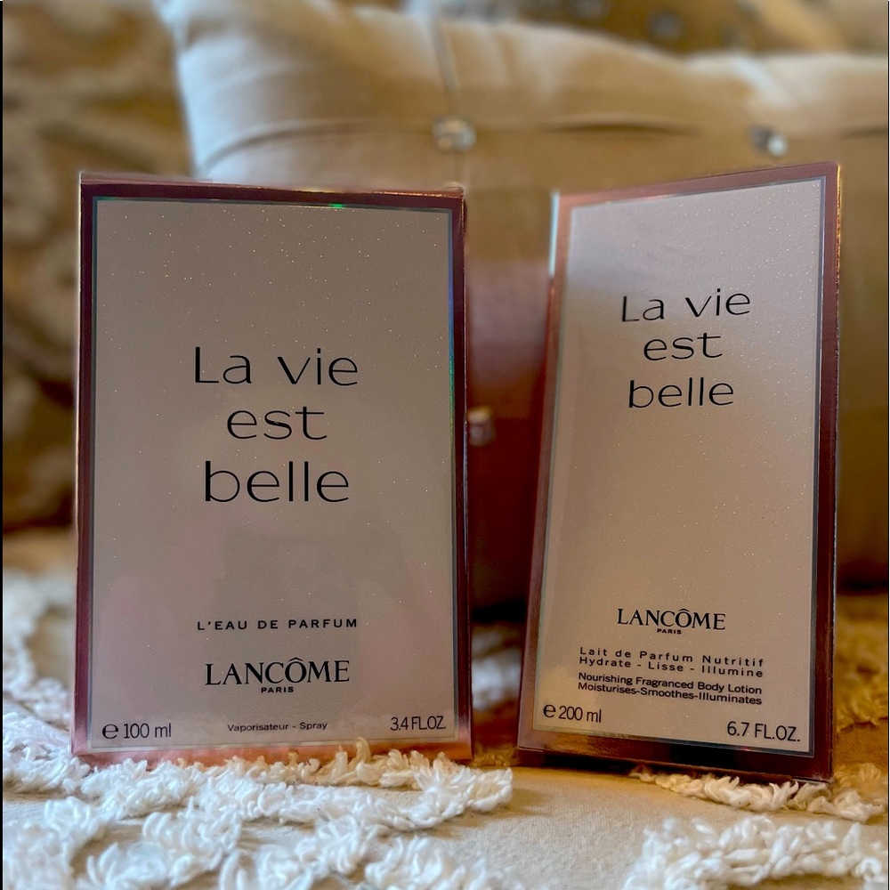 Lancôme “La vie est belle” perfume and body lotion.